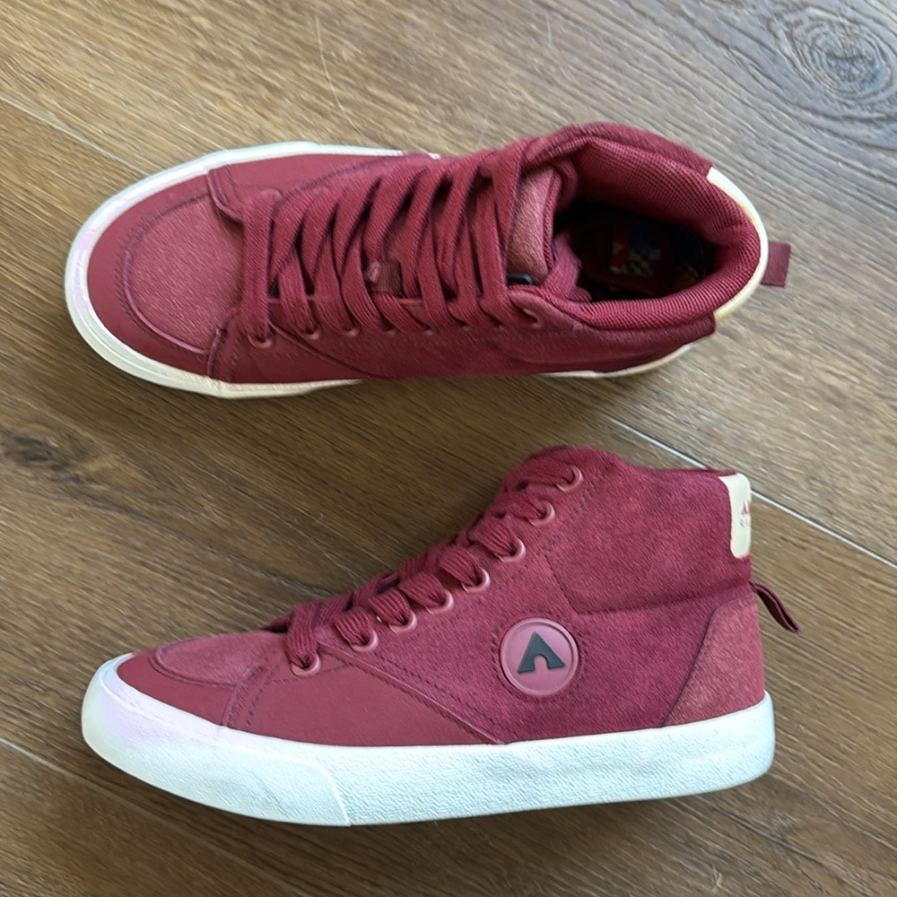 Airwalk Classics High Top Trainers Sz 6